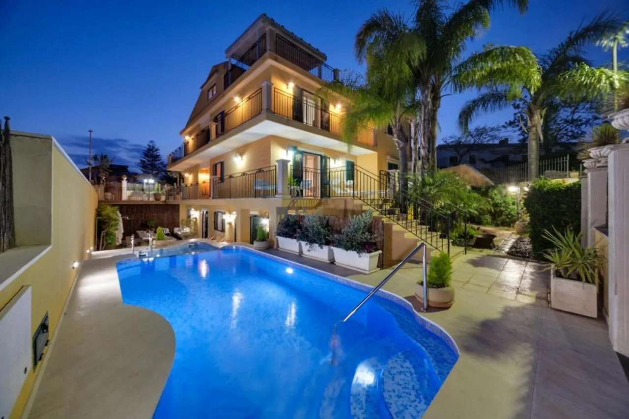 Villa Magda - Private Pool 22 Pax Marina di Ragusa